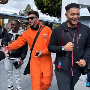Wesley Armstrong Instagram - Started the day in sweats and ended in a full Star Wars robe! At this point are we even surprised 🤣 Huge thanks to @disneyland for the early glimpse of #SeasonoftheForce, running 4/5 to 6/2. — VLOG & SHORT FILM ON THE WAY 🫨 @DisneyParks #Disneyland #DisneyEats