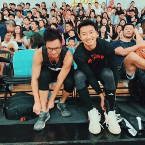 Wesley Chan Instagram - Everyone sharing their awesome photos from this weekend’s Celebrity Classic Basketball Game and I’m here reposting the same photo of me and @simuliu from 3 years ago tying our shoes haha. But I wouldn’t want it any other way! Congrats @ccyaa_ and the whole team for what looked like an fantastic community event!

Honestly though no pettiness from me. Just tell me if there’s ever an Ultimate Frisbee game 🦾😬 kthxbye