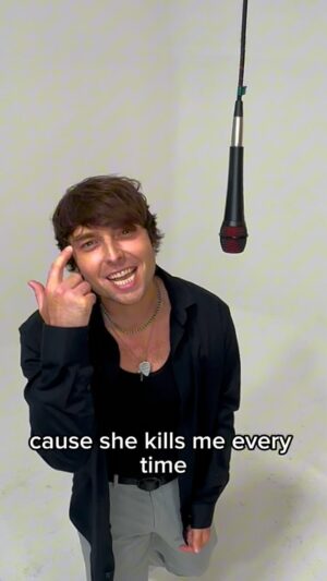 Wesley Stromberg Instagram - She 💀 me everytime I see her 
•
•
•
#poppunk #mgk #emo #piercetheveil