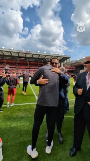Will Arnett Instagram - Jürgen 🤝 @arnettwill