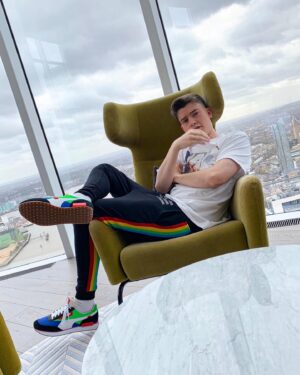 Will Lenney Instagram - Not only do these stunning trainers match the merch I am now hitting top speeds of 27mph on my way down to Tesco. Rapid! 
Paid partnership with @PUMA
Available February 22nd at @FootlockerEU, #rider