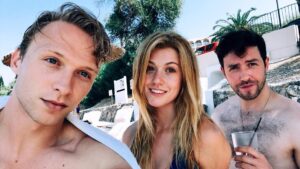 Will Tudor Instagram - Beeeeachings ☀️☀️☀️