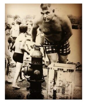 William Baldwin Instagram - Alexander Rae Baldwin Jr.
Husband.
Father.
Teacher.
Coach.
Marine.
Brooklyn street tough.
All around old school badass.
Shaped the lives of generations.

Have had many tell me… “Your father turned my life around. I was in trouble. If it wasn’t for him... I would’ve wound up dead or in jail.”

Miss you Dad.
Happy Father’s Day to all.
No higher calling. 👊🏽