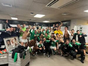 William Carvalho Instagram - VAMOSSS @realbetisbalompie 😃💪🏿  3✅