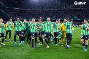 William Carvalho Instagram - Estamos na final da copa do Rey porraaaa!!!! VAMOSSS👌🏿#MODOCAPSULA 🙏🏿⏳💪🏿