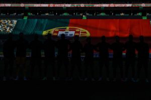 William Carvalho Instagram - Não somos 26. Somos 10 milhões. Não joga apenas uma equipa, joga uma Nação. Todos juntos. Vamos Portugal! #vamostodos #vamoscomtudo🇵🇹💪🏿