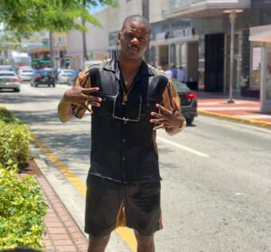 William Carvalho Instagram - 😎 ✌🏿