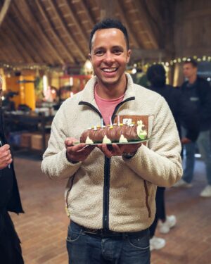 William Kirk Instagram - Today was the first time I've had my birthday whilst filming and there's no better barn-family I'd rather be spending the day with. Thanks for the caterpillar cake and love ❤️

.
.
.
#therepairshop