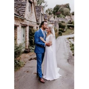 William Kirk Instagram - The best day of my life

Thank you to all who attended and to those that helped to make it happen

📸@siobhanbealesphoto
⛪@elise_envisioned_weddings
💐@corkyandprince
🎻@musicstudentsforhire 
💍@rtfj
👗@storyofmydressbridal
💄@ellehitchensmakeup