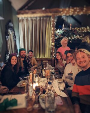 William Kirk Instagram - Christmas festivities in full swing this week with some of the Repair Shop family 🎄🍷🎁☃️

.
.
.

#therepairshop #christmasparty