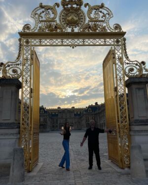 William Moseley Instagram - Thank you @nadia_fares for an incredible, pinch me moment, yesterday. Thank you also to @chateauversailles for a wonderful tour to learn the history of the palace. And thank you to @jbdjebb for helping me to come to France; your kindness and hospitality is beyond anything I could have hoped for. 🇫🇷🌠🏛🤴🏼👸🏽 
Merci beaucoup 🌟🌟🌟