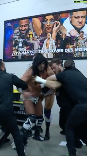 William Muñoz Instagram - The locker room had to get involved to separate the Wolf of Wrestling @the_mjf & @toro_blanco_rush during #AEWDynamite!