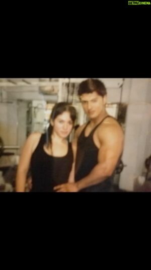 William Muñoz Instagram - Un amor que fue creciendo a través del tiempo , solo puedo decirte que te amo más y mejor que ayer , cada día al despertar eres mi primer decisión , gracias por tanto , TE AMO ! @toro_blanco_rush 
HAPPY VALENTINES DAY 
FELIZ DÍA DEL AMOR Y LA AMISTAD !