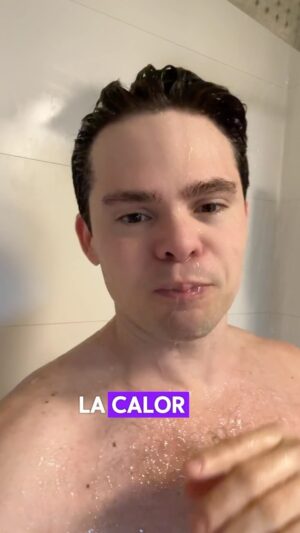 Willy Martín Instagram - Hace calor, el calor… pero no “la calor”
#hablemosbien 🗣️

Comparte este vídeo para que todos aprendamos hablar mejor, para que hablemos bien. ¿En tu ciudad hay gente que dice la calor? 🔥🥵