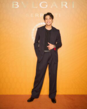 Win Morisaki Instagram - ブルガリのアイコン、「セルペンティ」の75周年を記念したブルガリ セルペンティ 75周年。 時を超えて紡がれる無限のストーリー展。ワクワクしながら伺いました。
見応えがあって見入ってしまうほどのハイジュエリー、 
アーカイブピースやアート作品の展示、そしてブルガリのカフェなど、優雅でゴージャスな時間を過ごせますよ^ ^
表参道で11月9日から26日まで開催です。
是非、半世紀を越えた輝きに満たされてくださいな^ ^

#PR
#Bulgari
#BulgariJewelry
#Serpenti75
#Serpenti