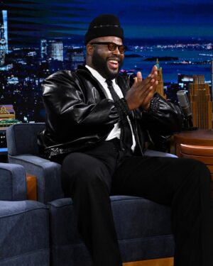 Winston Duke Instagram - TONIGHT: @winstoncduke stops by to talk @thefallguymovie! #FallonTonight 

📷 @toddowyoung