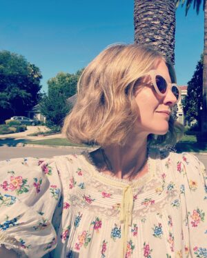 Winter Ave Zoli Instagram - Feeling very 1966...and digging it 😎
