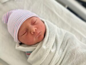 Winter Ave Zoli Instagram - On 10/15 our sweet angel,  Maple Winter Lucas, entered our world and we are forever changed, again….words can never describe the love ❤️💕🍁💕❤️