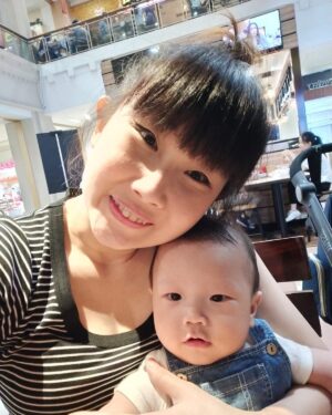 Wiwiek Michiko Instagram - Just smile 😊😊😊