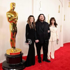 Wolfgang Van Halen Instagram - SUBLIME!

(Thanks so much to @iammarkronson and @wyattish for this once in a lifetime opportunity in being on the score for Barbie as well as last nights performance of I’m Just Ken at the Oscars. Honored to have played a small part in something so incredible.)

#Oscars #Barbie #ImJustKen