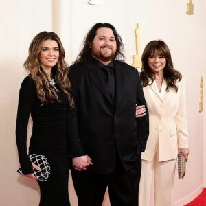 Wolfgang Van Halen Instagram - SUBLIME!

(Thanks so much to @iammarkronson and @wyattish for this once in a lifetime opportunity in being on the score for Barbie as well as last nights performance of I’m Just Ken at the Oscars. Honored to have played a small part in something so incredible.)

#Oscars #Barbie #ImJustKen