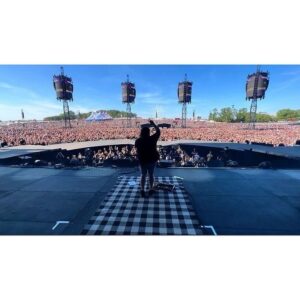 Wolfgang Van Halen Instagram - Thank you for a life-changing ‘23 ❤️

I’ll see you in ‘24 ✌️
