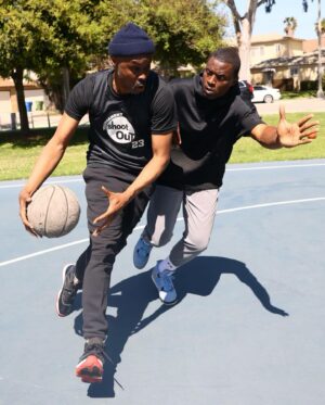 Wood Harris Instagram - Wood Harris is an acting legend, and we don’t talk about it enough.🙌🏾👏🏾👏🏾 One of my favorites was Avon Barksdale (The Wire) & Motaw (Above The Rim).. To teach the Art of Shooting to living legends is a dream come true. Never would have thought a jump shot would take me this far. @noblewood -Stay locked in! #LethalShooter