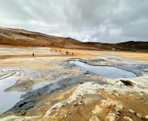 Wotan Wilke Möhring Instagram - Eisiges Island! Love this Country!! HEUTE GLEICH! 19:30 TERRA X ZDF.#island #iceland #awesone #glaciers #are #gone #preserve #nature #ourplanet #respect #nature