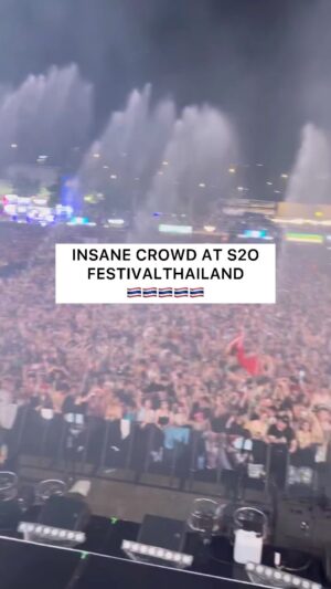 Wouter Janssen Instagram - ❤️🇹🇭 Bangkok went crazy last night Thanks so and สวัสดีปีใหม่ 🇹🇭❤️ @s2ofestival