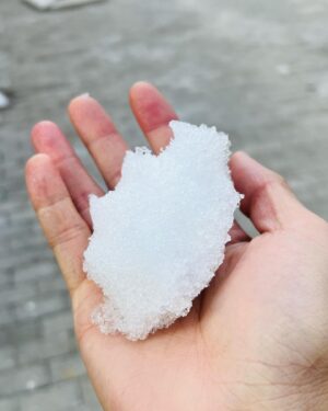 Wu Nien-hsuan Instagram - 喜歡陽光 
那程度跟喜歡披薩、漢堡一樣
超愛 💛
謝謝像陽光無私的照亮別人 
或讓別人發亮的人