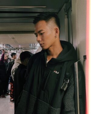 Wu Nien-hsuan Instagram - 🌃
當天最棒的心得
「每個人要找到自己存在的價值」
角色 或自己 都是
挺好的👍

#boy #man #hair  #value