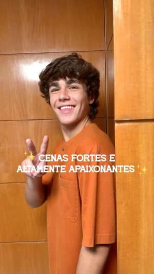 Xande Valois Instagram - E quem resiste ao charme de Leonardo Santiago ? 
Me conta nos comentários qual a sua cena favorita do nosso galã em #FazendoMeuFilme, que já está disponível no @primevideobr