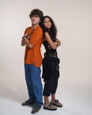 Xande Valois Instagram - Leo e Gabi querem saber se vcs já assistiram FMF hoje ? #tbt 
.

.

Disponível no @primevideobr
📸: @lauracampanellas