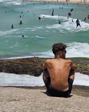 Xande Valois Instagram - Sdd RJ 🙏🏼🍀
.
.
.
Click: @dandelmiro