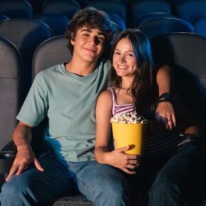 Xande Valois Instagram - ANSIEDADE SÓ CRESCE PRA PODER TORCER POR FANILEO!!! Qual cena vocês estão loucos para ver no filme? #fazendomeufilme