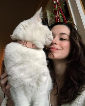 Xaria Dotson Instagram - she’s so sick of me 🥰😘