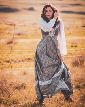 Xaria Dotson Instagram - 🌼🌼🌼
.
.
.
#gunnesax #photoshoot