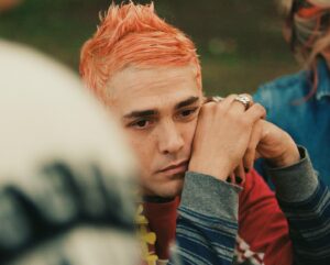 Xavier Dolan Instagram - American friends! Here I am at my best (worst?), cosmetically speaking. You got the freckles, the layered Ts, the pink hair and the Beckham/Ronaldo hairdo circa 2000. The Night Logan Woke Up is streaming on @netflix in the US. It was my favorite experience ever to make, and I cannot tell you how proud of it I am. Let me know what you think, and share the news if you feel like. Photos by @fredgervaisd