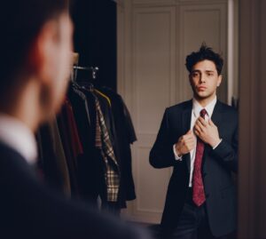 Xavier Dolan Instagram - Thanks to my @dior family for this look! And thanks to @staracademietva for having me! 

Merci à ma famille chez @dior pour ce gentil look! Et merci à @staracademietva de m’accueillir!

Photo : @fredgervaisdupuis