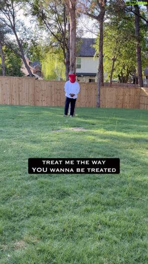 Xavier Omär Instagram - WHAT A CONCEPT | be petty and tag who needs to hear this | Thank you for my best first week of streams EVER. And as an independent artist, at that. | stream ‘b l u r r’ @ the link.