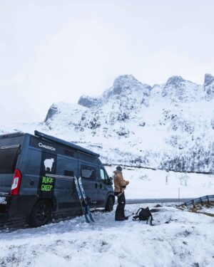 Xavier de le Rue Instagram - The lofoten can be a bit tricky with the weather but the atmosphere is there 😂.
No matter what I much prefer a storm in the middle of nowhere that’s a blue bird in a ski resort… 
#runandgunproject @swatch 

@rossignolfreeride 
@smithoptics 
@blacksheepvan 

📸 @nathanpyr