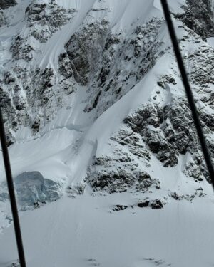 Xavier de le Rue Instagram - Pretty nice audience at the bottom of the line 🤩.
Those@pinguins are insane!
We got a bit of fresh  but not enough so it seems to be making things a bit tricky for now on what we have ridden. 
More snow should make it much nicer. 
@thenorthface