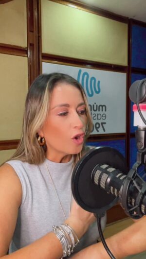 Ximena Rubio Instagram - 🎙️Cómo hacer tu mapa de sueños y planes fortaleciendo tu relación con DIOS

🎙️EN RADIO 📻
