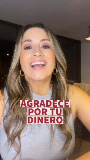 Ximena Rubio Instagram - El dinero es una herramienta para manifestar tus sueños. Cada transacción es una oportunidad para sentir gratitud y conectarse con la verdadera riqueza que reside dentro de ti. La gratitud por lo que tienes te permite alinear tu vida hacia la prosperidad💫

Descubre las herramientas que necesitas para transformar de raíz tu relación con el dinero 

Escribe la palabra CLASE y nos vemos en la SUPER SESIÓN ONLINE🤩