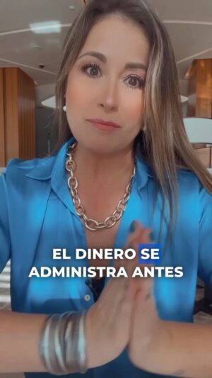 Ximena Rubio Instagram - El dinero se administra antes de recibirlo. #XimenaRubio #Dinero #invertir #finanzas #libertadfinanciera #educacionfinanciera #riqueza #abundancia #prosperidad #educacion #emprendedor #emprendimiento #emprendedores #emprendedora #negocios #negocio