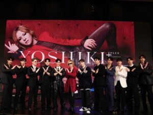 YOSHIKI Instagram - It was such an honor to meet you. Superstars from Thailand came to see me as well. Thank you for visiting me. 🇹🇭
以前タイのスーパースターのみんなも会いに来てくれた。感謝。

Yoshiki

#gmmtv #Earthpirapat #mixxiw #kristtps #newwiee #tawan_v #hirunkit_ #winmetawin #ohmpawatt #nanon_korapat #bbrightvc #dewjirawat #xjapan #yoshiki #x #eveningwithyoshiki 2022 #tbt