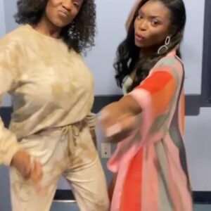Yaani King Mondschein Instagram - The amount of sheer JOY that ran through our set was insane! Loved my shenanigans with @eboneereigne. Especially when we were shooting scenes where August and Bridgette were at odds. So Much. Fun! #TeamBridgette #TeamAugust New episode tomorrow night y’all!