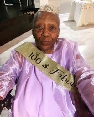 Yaani King Mondschein Instagram - THIS IS 1️⃣0️⃣0️⃣ YEARS OLD! My maternal grandmother, GrandMary, is 100 today and we celebrated her in ALL of her lilac organza glory this weekend! What an honor, privilege and a blessing to have her sharp as a tack and able to enjoy this celebration of her life! Grandmary, It is not lost on me given what this past 11 months has been like, how fortunate we all are to have you here. Thank you for the crocheting, knitting, baking, gummy arms and crazy ass thumb! IYKYK😜The ultimate shoulder dancer is a century. Wow! 
#OurFirstCentenarian 🎂