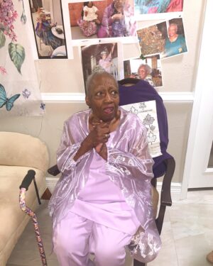 Yaani King Mondschein Instagram - THIS IS 1️⃣0️⃣0️⃣ YEARS OLD! My maternal grandmother, GrandMary, is 100 today and we celebrated her in ALL of her lilac organza glory this weekend! What an honor, privilege and a blessing to have her sharp as a tack and able to enjoy this celebration of her life! Grandmary, It is not lost on me given what this past 11 months has been like, how fortunate we all are to have you here. Thank you for the crocheting, knitting, baking, gummy arms and crazy ass thumb! IYKYK😜The ultimate shoulder dancer is a century. Wow! 
#OurFirstCentenarian 🎂
