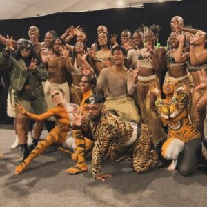 Yainer Ariza Instagram - @tyla X BET Awards 2024 🇿🇦🇨🇴
.
This was such a very inspiring experience from the beginning to the end !!! 
Thank you to the SA Power Rangersss, @litchi_hov & @tanishascott and the whole team for opening the doors and let me be part of this very important moment for you guys ❤️ very grateful for that for real !! To  feel you guys energy and dance together on stage so beautifully ! Muchas Graciass 🙏🏾